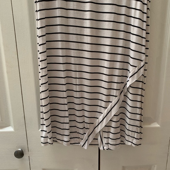 Black and white striped dress - Picture 2 of 4